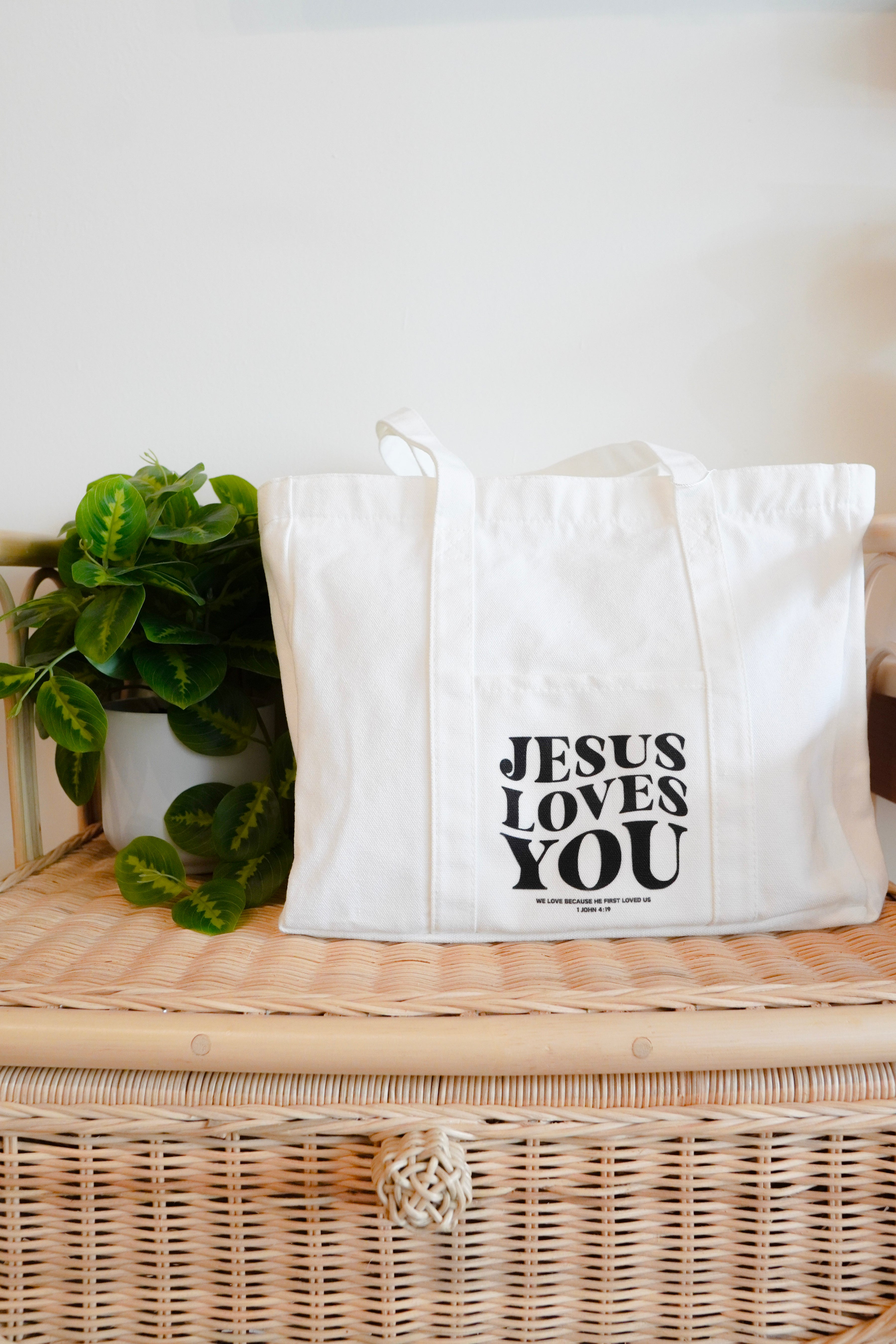 Jesus Loves You Zipper Tote